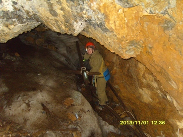В пещере Пасечная, Биракан 2013.jpg